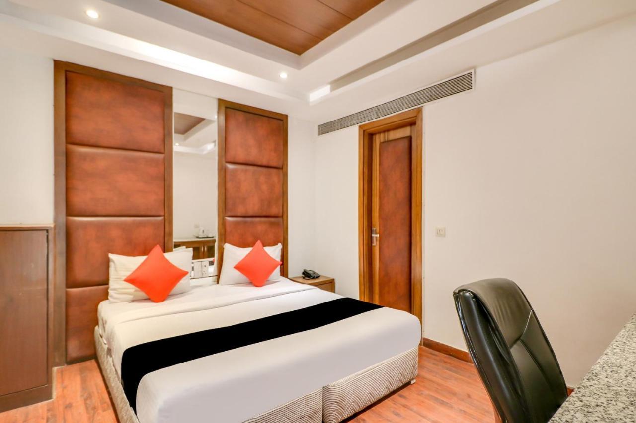 Townhouse 939 Hotel Gagan Inn Near Satyam Inox Patel Nagar Nuova Delhi Esterno foto