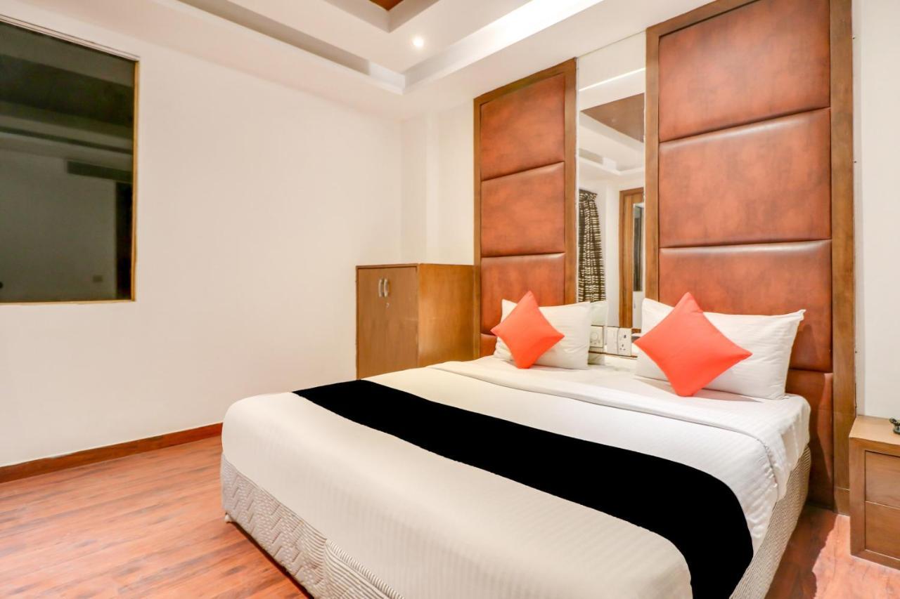 Townhouse 939 Hotel Gagan Inn Near Satyam Inox Patel Nagar Nuova Delhi Esterno foto
