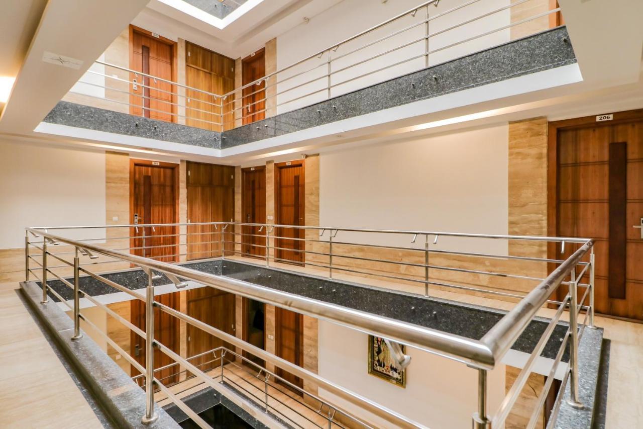 Townhouse 939 Hotel Gagan Inn Near Satyam Inox Patel Nagar Nuova Delhi Esterno foto