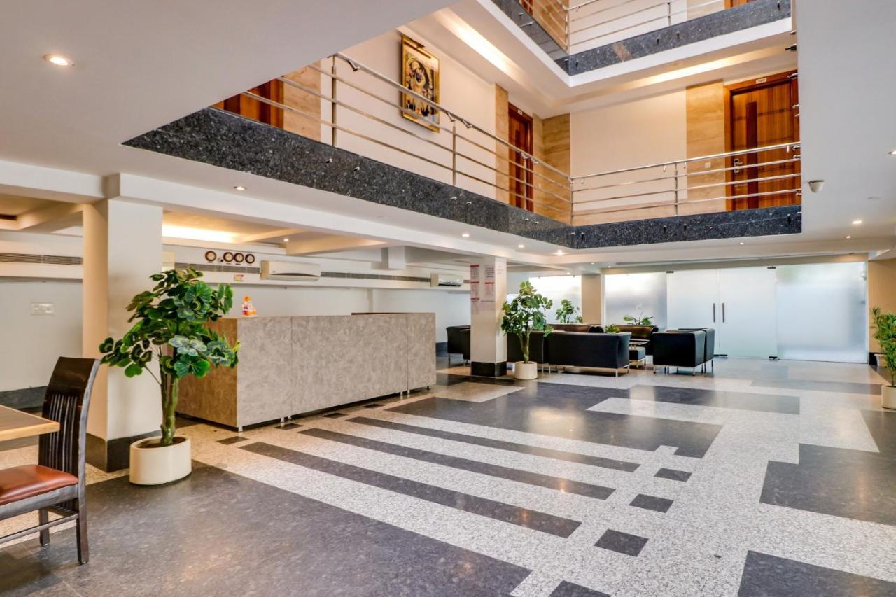 Townhouse 939 Hotel Gagan Inn Near Satyam Inox Patel Nagar Nuova Delhi Esterno foto