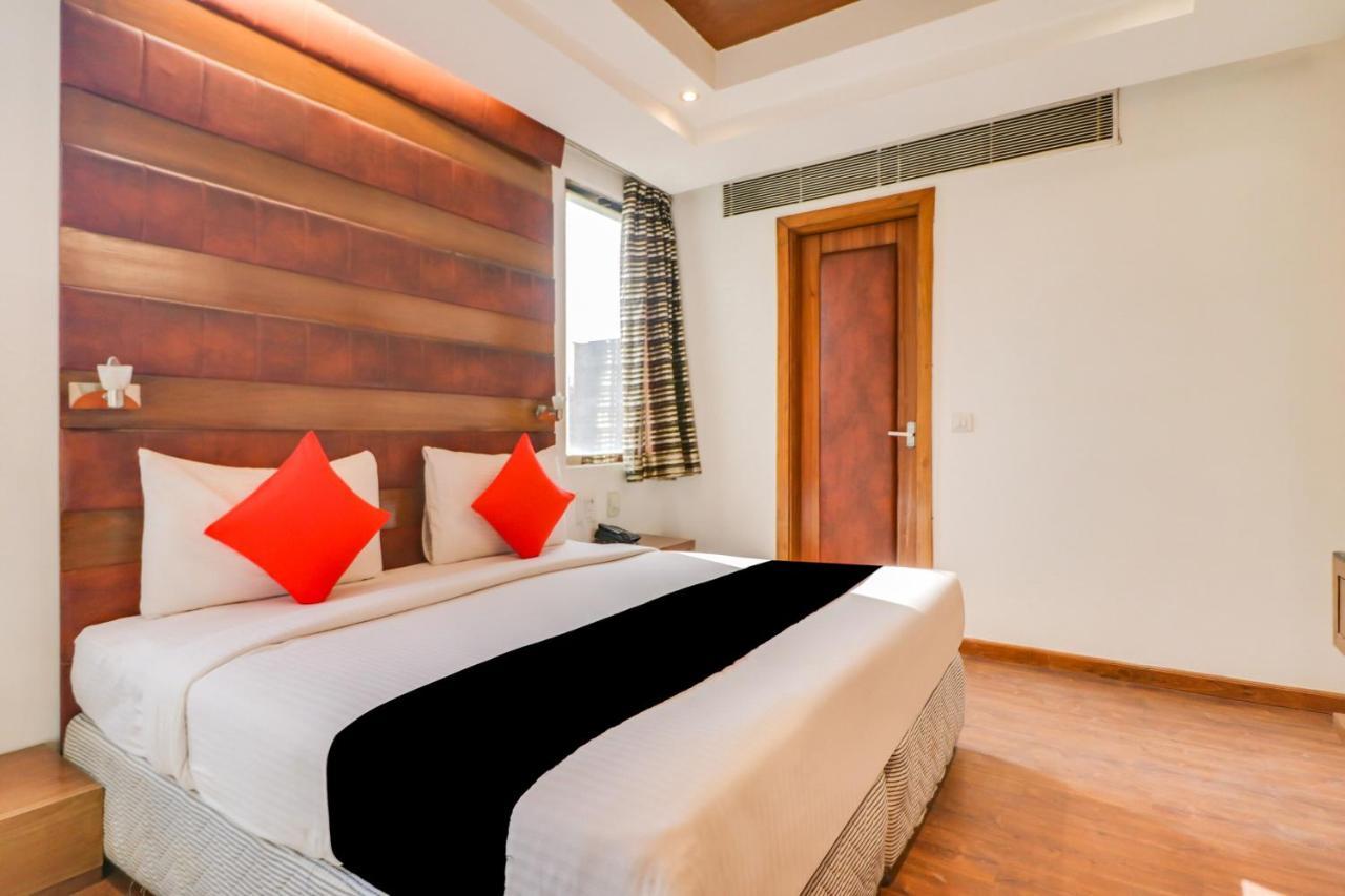 Townhouse 939 Hotel Gagan Inn Near Satyam Inox Patel Nagar Nuova Delhi Esterno foto