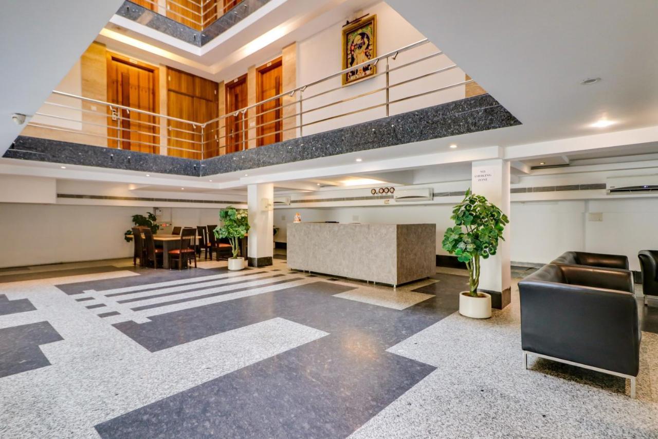 Townhouse 939 Hotel Gagan Inn Near Satyam Inox Patel Nagar Nuova Delhi Esterno foto